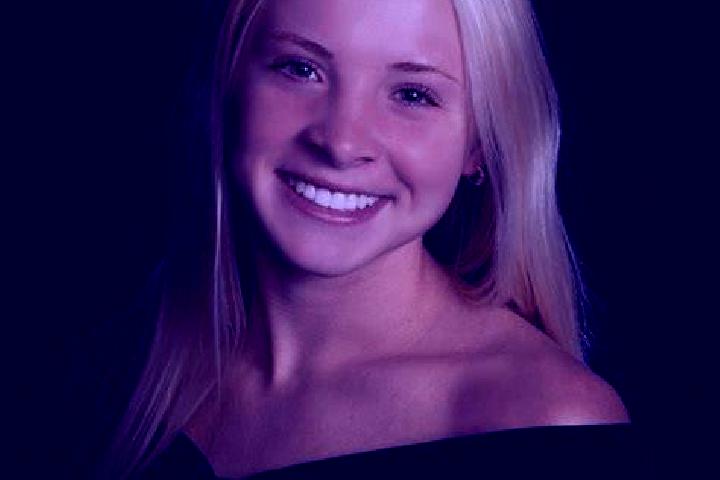 Ivy, 24, a auburn grey-eyed mediterranean companion based in Vindeln. Offering 69, Party Girl, Massage, A-Level, Travel Companion. Available for incall and o...