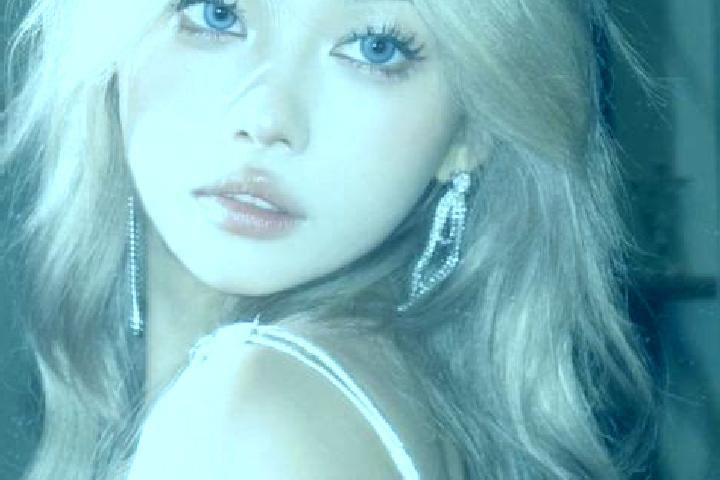 Ivy, 24, a platinum blonde hazel-eyed asian companion based in Siulak. Offering Travel Companion, Prostate Massage, Erotic Massage, Striptease, Fetish. Avail...
