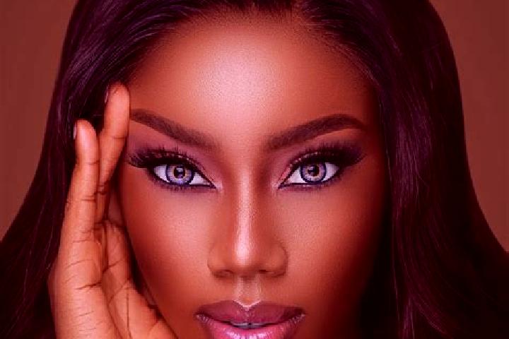 Ivy, 24, a red blue-eyed ebony companion based in Ciplakli. Offering Deep French Kissing, 69, CIM, Party Girl. Available for incall and outcall, day and even...