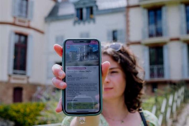 Ivy, 24 — Escort in La Queue-les-Yvelines, France