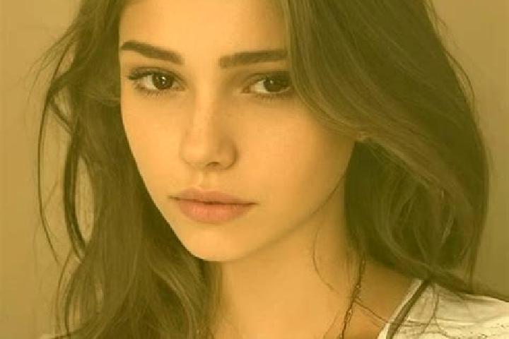 Ivy, 25, a chestnut dark-eyed slavic companion based in Qitan. Offering OWO, 69, Roleplay. Available for incall and outcall, day and evening dates.