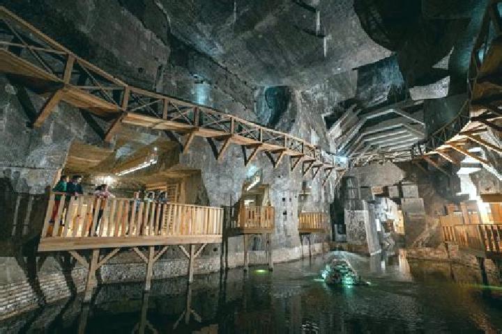 Ivy, 25 — Escort in Wieliczki, Poland