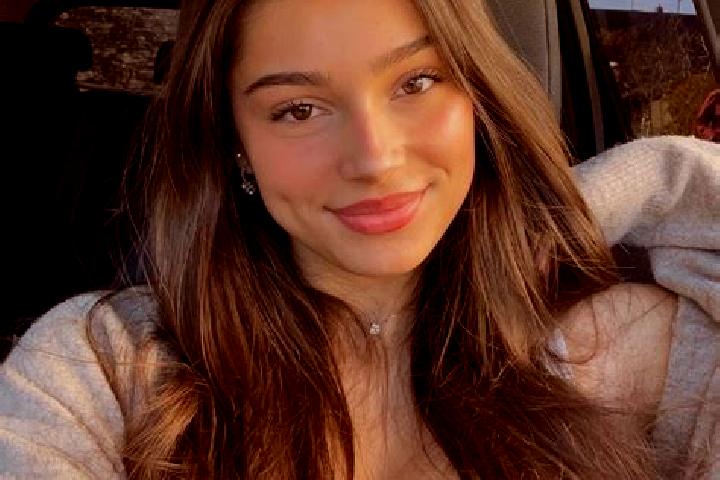 Ivy, 26, a brunette amber-eyed caribbean companion based in Plei Kan. Offering CIM, A-Level, Party Girl. Available for incall and outcall, overnight bookings...