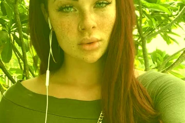 Ivy, 26, a red green-eyed latina companion based in Albertshofen. Offering Overnight, BDSM, OWO, CIM. Available for incall and outcall, day and evening dates.