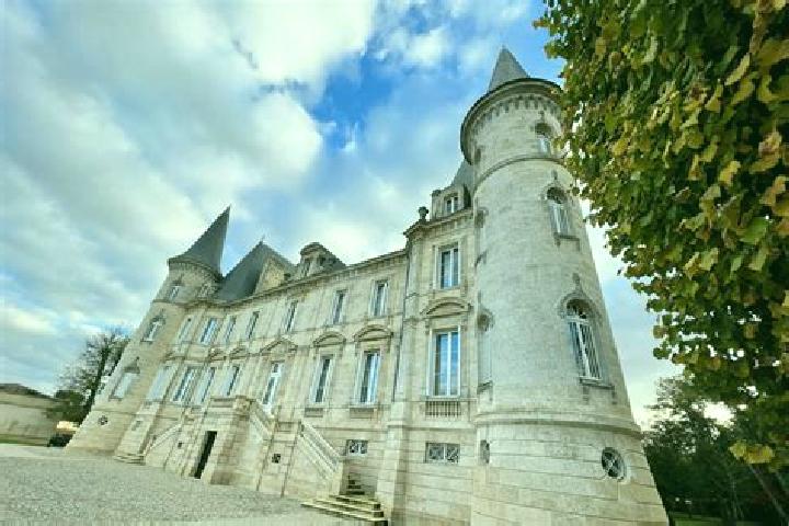 Ivy, 26 — Escort in Pauillac, France
