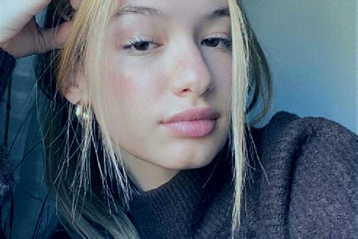Ivy, 27, a blonde brown-eyed ebony companion based in Eschau. Offering CIM, Tantra, Deep French Kissing. Available for incall and outcall, overnight bookings...