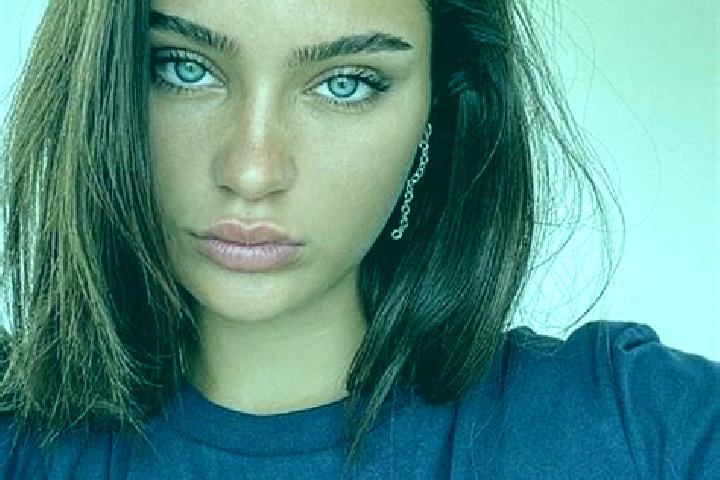 Ivy, 27, a brunette brown-eyed caucasian companion based in Trasaghis. Offering Party Girl, Travel Companion, OWO, Prostate Massage, Massage. Available for i...