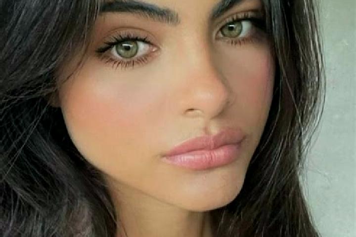 Ivy, 27, a brunette green-eyed slavic companion based in New Prague. Offering Massage, Deep French Kissing, Girlfriend Experience. Available for incall and o...