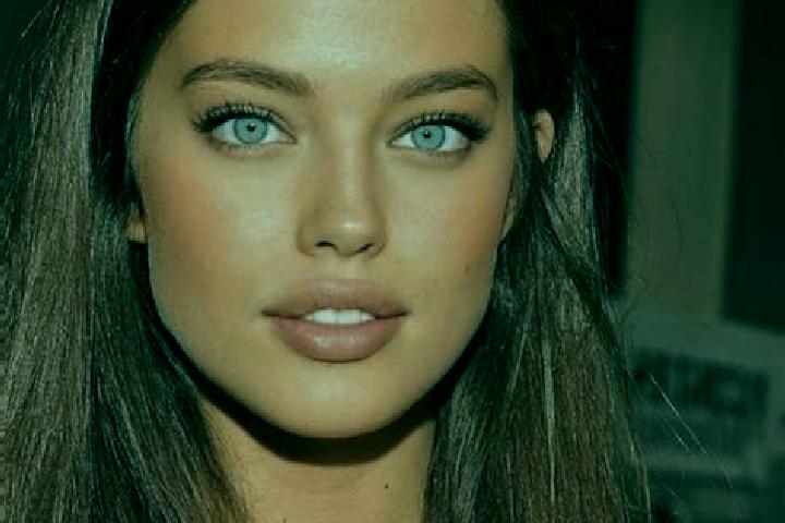 Ivy, 27, a chestnut green-eyed caucasian companion based in Oytal. Offering Duos, Couples, Tantra, 69. Available for incall and outcall, day and evening dates.