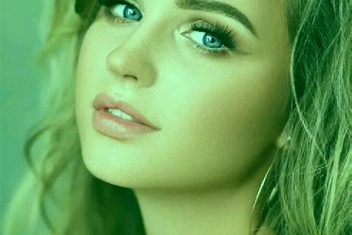 Ivy, 27, a dark blonde blue-eyed ebony companion based in Lencloitre. Offering Domination, Striptease, Deep French Kissing. Available for incall and outcall,...