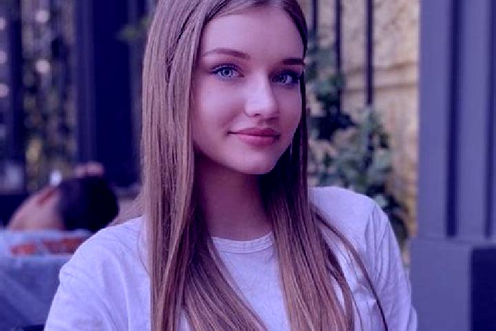 Ivy, 27 — Escort in Cosmina de Jos, Romania
