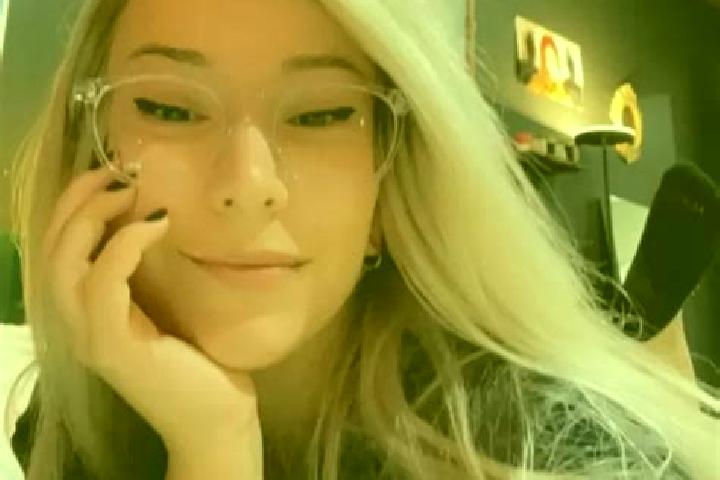 Ivy, 28, a blonde amber-eyed indian companion based in Saint Osyth. Offering Erotic Massage, Duos, OWO, Dinner Date. Available for incall and outcall, day an...