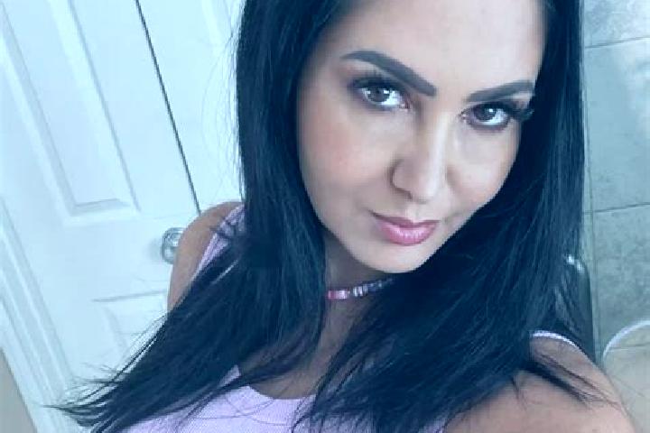 Ivy, 28, a red brown-eyed mixed companion based in Kholuy. Offering Party Girl, Girlfriend Experience, Travel Companion, Deep French Kissing. Available for i...