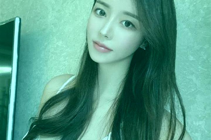 Ivy, 28 — Escort in Daxinzhuang, China