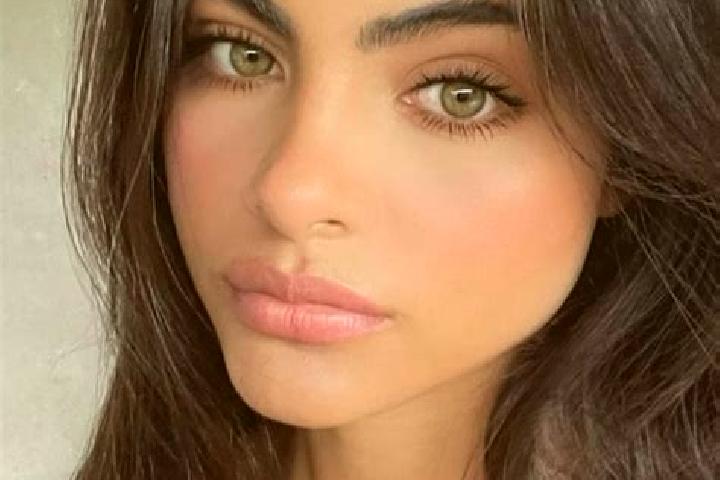 Ivy, 29, a chestnut green-eyed indian companion based in Mojo. Offering Girlfriend Experience, Striptease, BDSM, OWO, Massage. Available for incall and outca...