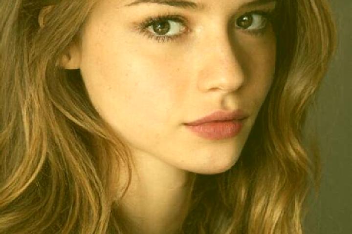 Ivy, 29, a chestnut grey-eyed latina companion based in Uttar Athiabari. Offering A-Level, CIM, Party Girl. Available for incall and outcall, day and evening...