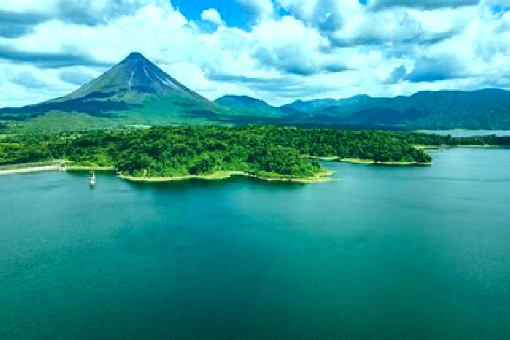 Ivy, 29 — Escort in El Arenal, Belize