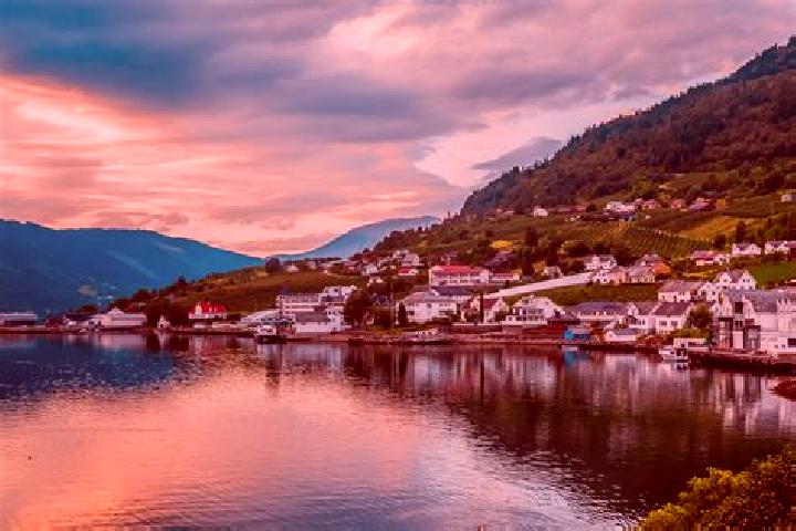 Ivy, 29 — Escort in Lofthus, Norway