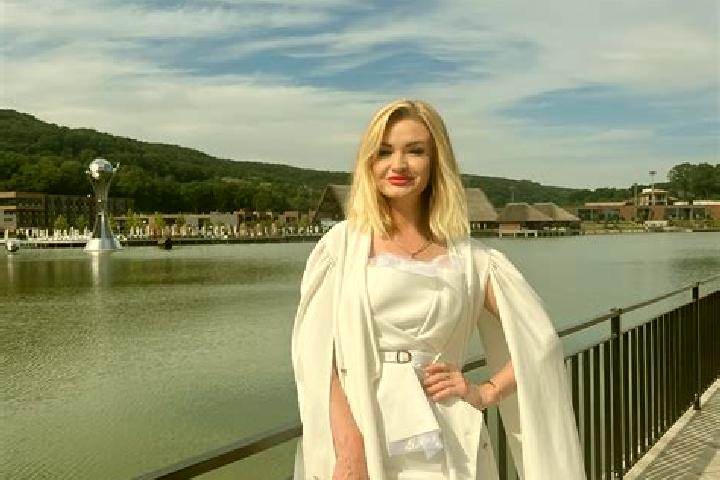 Ivy, 29 — Escort in Sokilnyky, Ukraine