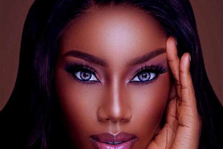 Ivy, 30, a chestnut blue-eyed ebony companion based in Vermelles. Offering Deep French Kissing, BDSM. Available for incall and outcall, day and evening dates.