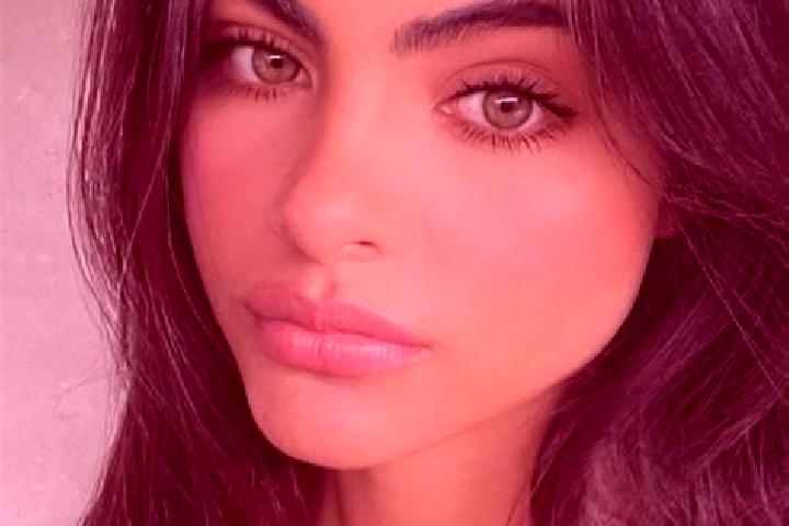 Ivy, 30, a red blue-eyed indian companion based in San Biagio. Offering Dinner Date, GFE, Striptease, 69, Domination. Available for incall and outcall, overn...