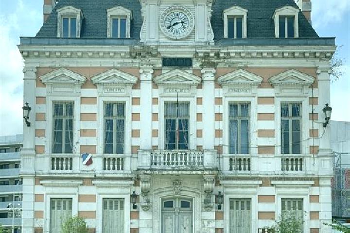 Ivy, 30 — Escort in Bagnolet, France