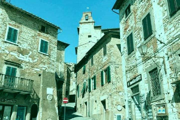 Ivy, 30 — Escort in Campiglia Marittima, Italy
