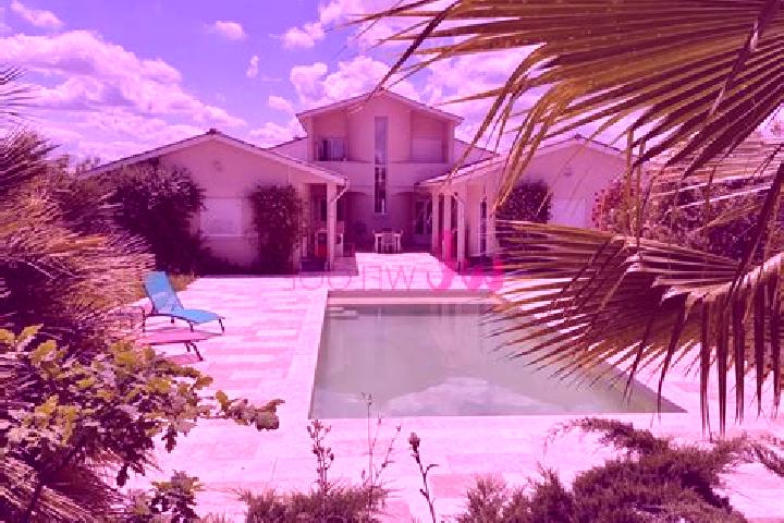 Ivy, 30 — Escort in Sainte-Eulalie, France