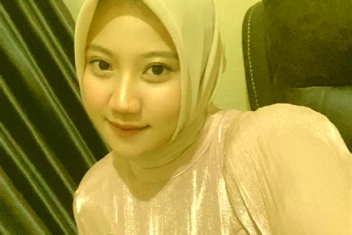 Ivy, 30 — Escort in Sidorejo, Indonesia
