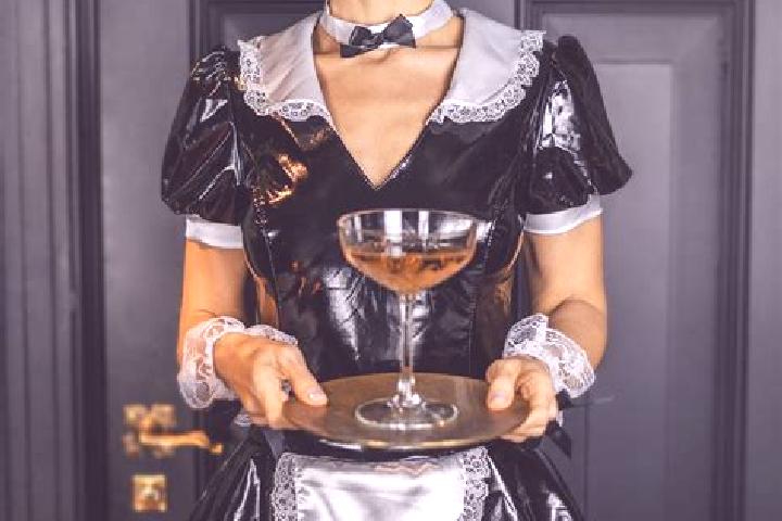 Ivy, 31, a auburn amber-eyed latina companion based in Stanesti-Lunca. Offering Travel Companion, Striptease, A-Level, BDSM, GFE. Available for incall and ou...