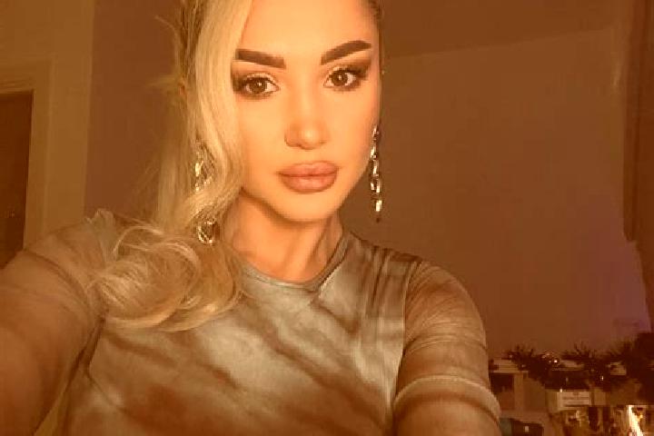 Ivy, 31, a blonde dark-eyed mediterranean companion based in Oraseni-Deal. Offering Fetish, Travel Companion, GFE, CIM. Available for incall and outcall, day...