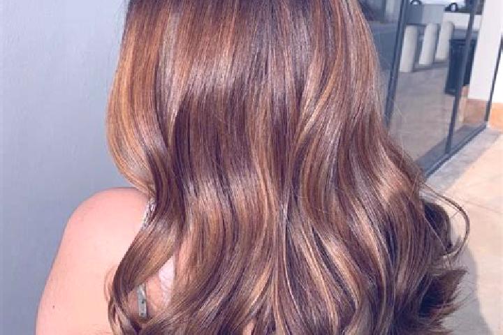 Ivy, 32, a chestnut amber-eyed slavic companion based in Horsarrieu. Offering Erotic Massage, Girlfriend Experience, GFE, Fetish, Massage. Available for inca...