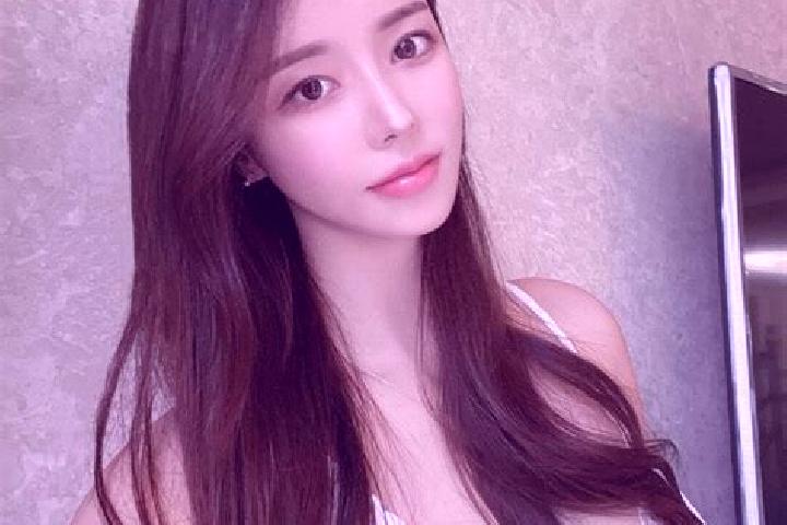 Ivy, 32 — Escort in Oumiao, China