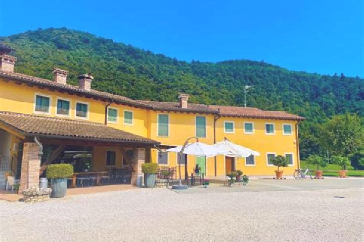 Ivy, 32 — Escort in Piverone, Italy