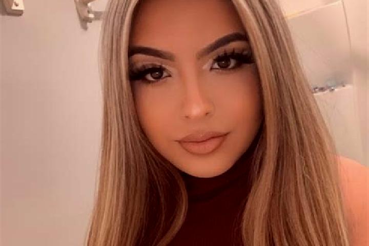 Ivy, 33, a blonde dark-eyed latina companion based in Camagueey. Offering 69, A-Level, Duos. Available for incall and outcall, day and evening dates.