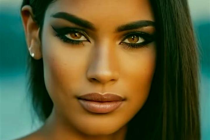 Ivy, 33, a red dark-eyed latina companion based in Churuquita Grande. Offering Party Girl, Dinner Date, Fetish, Overnight. Available for incall and outcall, ...