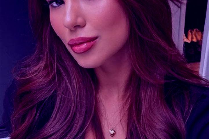 Ivy, 34, a chestnut brown-eyed latina companion based in Vidyayevo. Offering A-Level, Couples, Prostate Massage, Tantra, BDSM. Available for incall and outca...