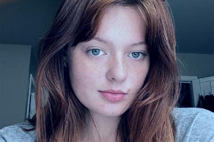 Ivy, 34, a red dark-eyed caucasian companion based in Tavier. Offering Overnight, OWO, Girlfriend Experience, Dinner Date. Available for incall and outcall, ...