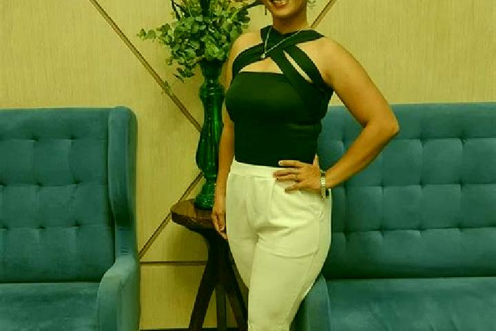 Ivy, 34 — Escort in Caibiran, Philippines