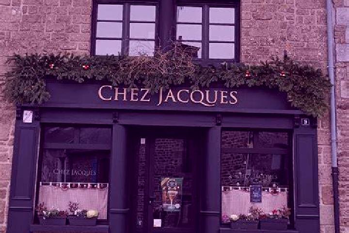 Ivy, 34 — Escort in Montours, France
