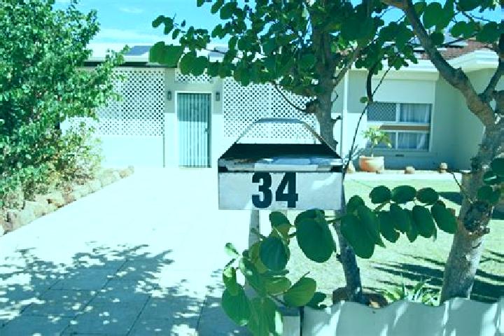 Ivy, 34 — Escort in Rangeway, Australia