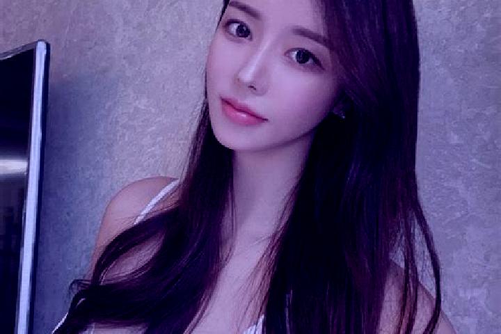 Ivy, 35 — Escort in Huangludian, China