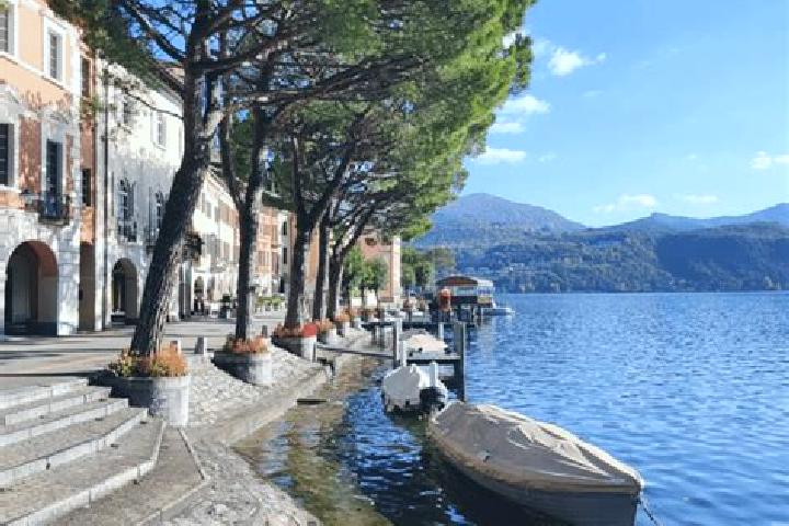 Ivy, 35 — Escort in Morcote, Switzerland