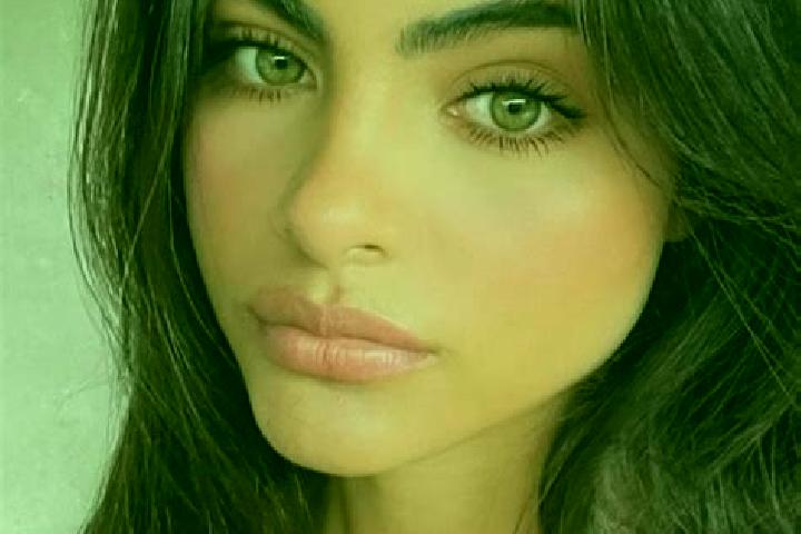 Ivy, 36, a dark blonde amber-eyed indian companion based in Krajan Dua Padomasan. Offering Dinner Date, Couples, Duos, OWO. Available for incall and outcall,...