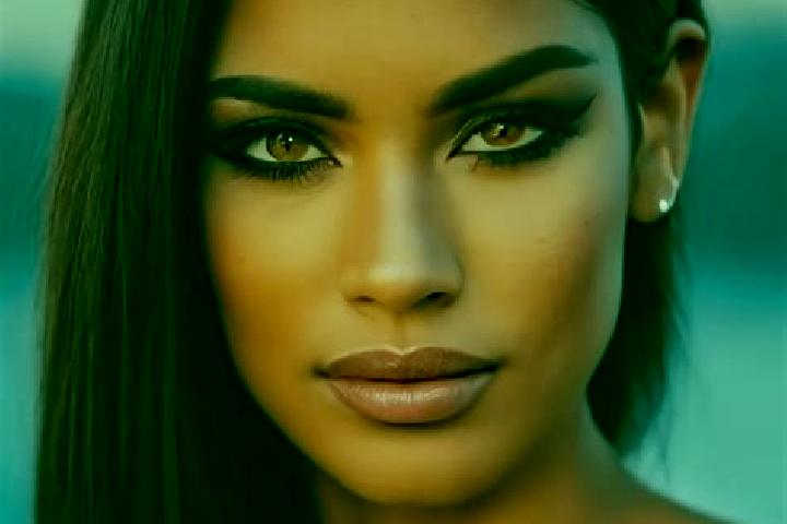Ivy, 36, a red green-eyed latina companion based in Regona. Offering Deep French Kissing, 69, Girlfriend Experience. Available for incall and outcall, day an...