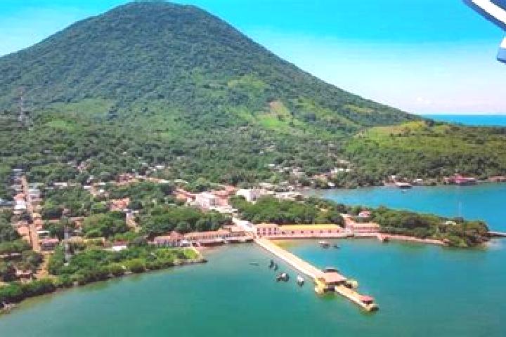 Ivy, 36 — Escort in El Tigre, Honduras