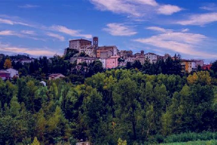 Ivy, 36 — Escort in Monte Cerignone, Italy
