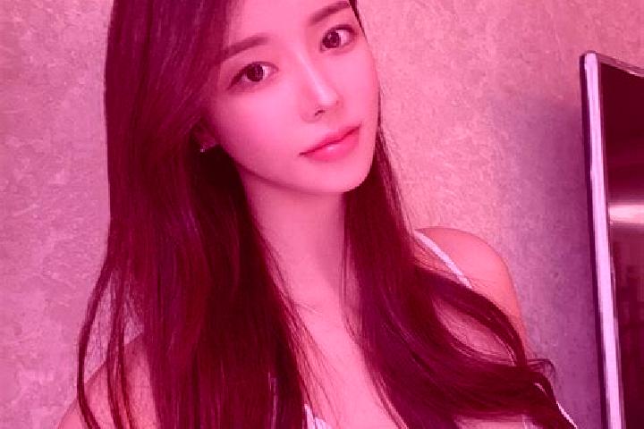 Ivy, 36 — Escort in Qiagai, China