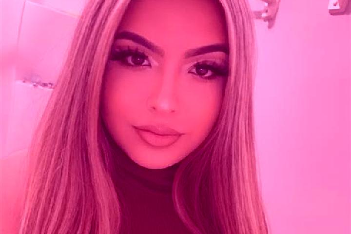Ivy, 37, a red blue-eyed mixed companion based in Cosham. Offering CIM, Fetish, Roleplay. Available for incall and outcall, overnight bookings available.