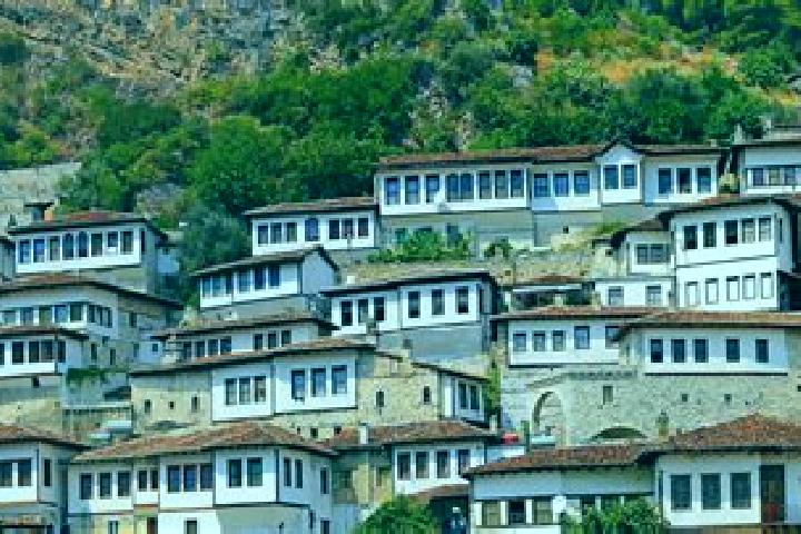 Ivy, 37 — Escort in Kalenje, Albania